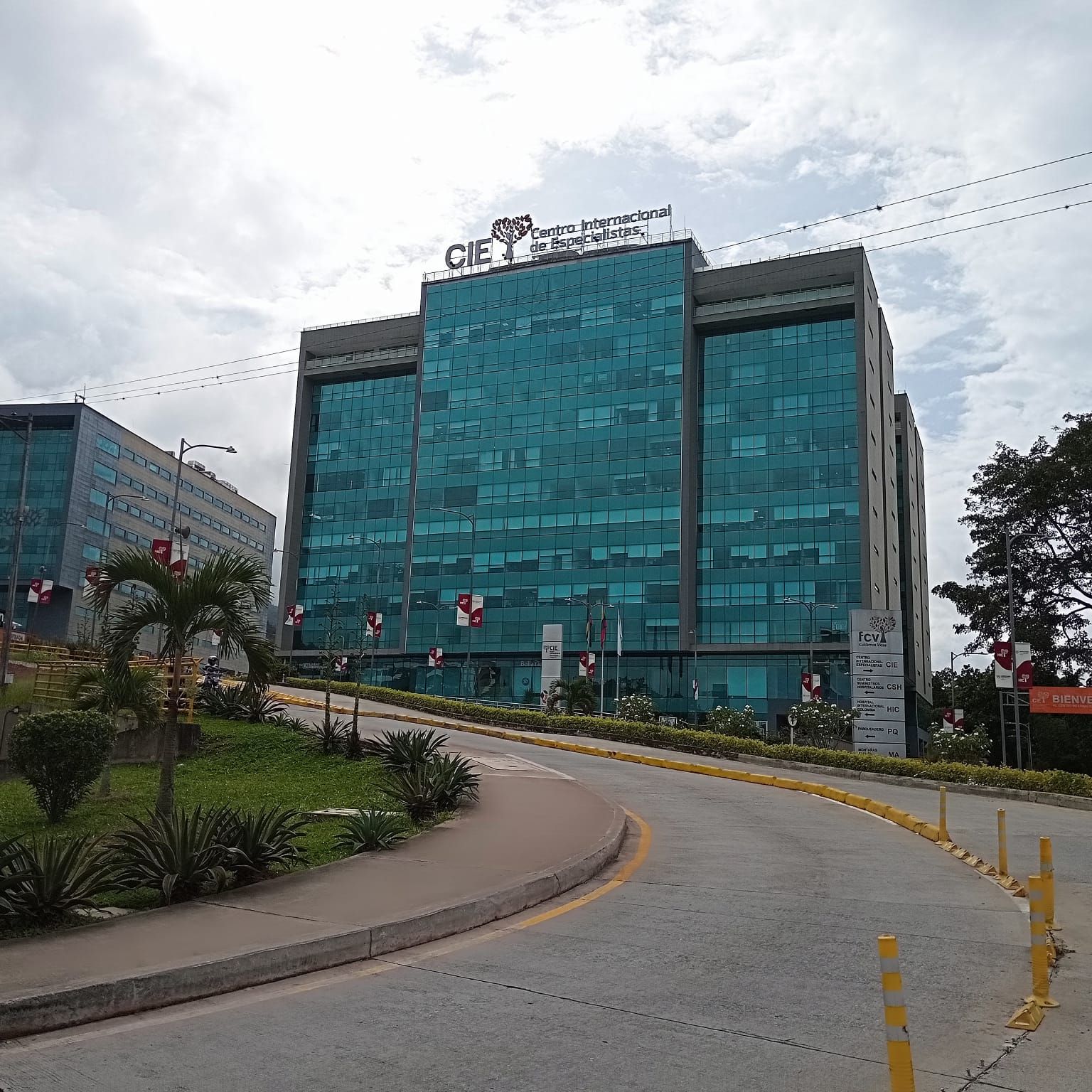 Local en arriendo Santander Piedecuesta Cn Terrazas De Mezuli 30 m2 Habitaciones 0 Baños 0 Garajes 0 Precio $2336000