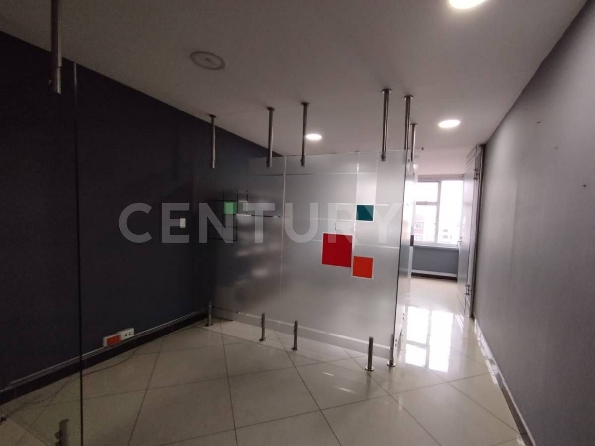 Oficina en arriendo Cundinamarca Bogotá La Veracruz 45 m2 Habitaciones 0 Baños 1 Garajes 0 Precio $1300000