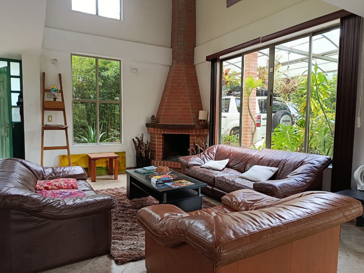 Casa Campestre en arriendo Antioquia Envigado Loma Del Atravesado 200 m2 Habitaciones 2 Baños 3 Garajes 1 Precio $9000000