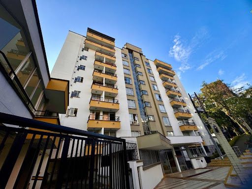 Apartamento en venta Risaralda Pereira Los Alpes 140 m2 Habitaciones 3 Baños 3 Garajes 2 Precio $680000000