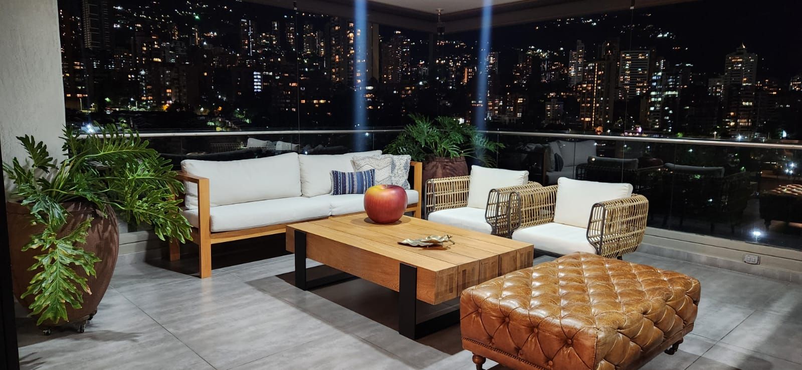 Apartamento en venta Antioquia Medellín El Castillo 330 m2 Habitaciones 3 Baños 5 Garajes 4 Precio $3550000000