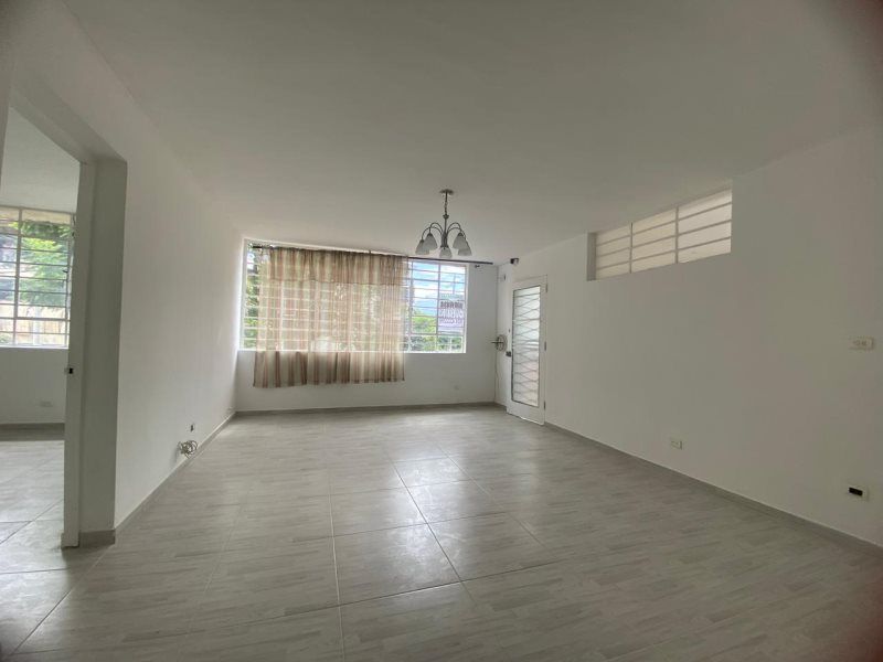 Casa en venta Antioquia Medellín Calasanz 180 m2 Habitaciones 4 Baños 2 Garajes 0 Precio $700000000