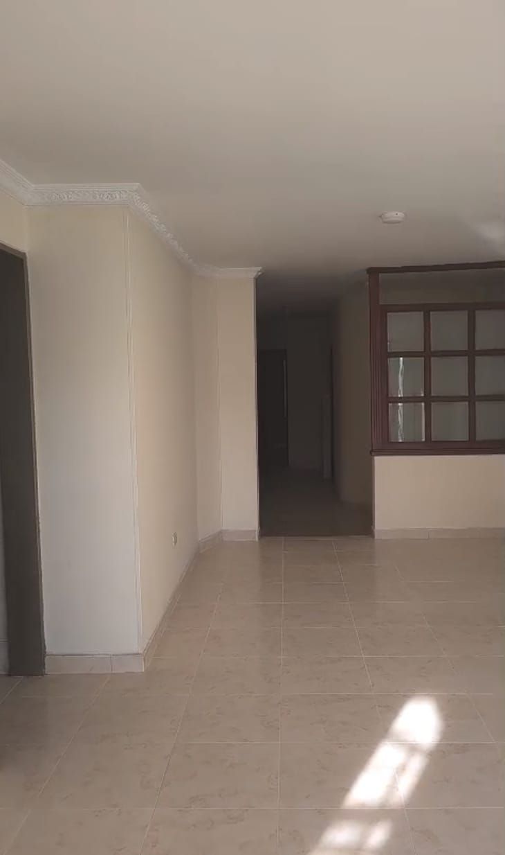 Casa en venta Valle Del Cauca Cali Torres De Confandi 420 m2 Habitaciones 3 Baños 2 Garajes 0 Precio $600000000