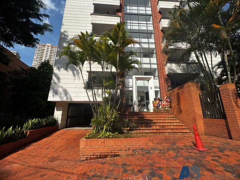 Apartamento en arriendo Antioquia Medellín San Lucas 145 m2 Habitaciones 4 Baños 3 Garajes 1 Precio $5500000
