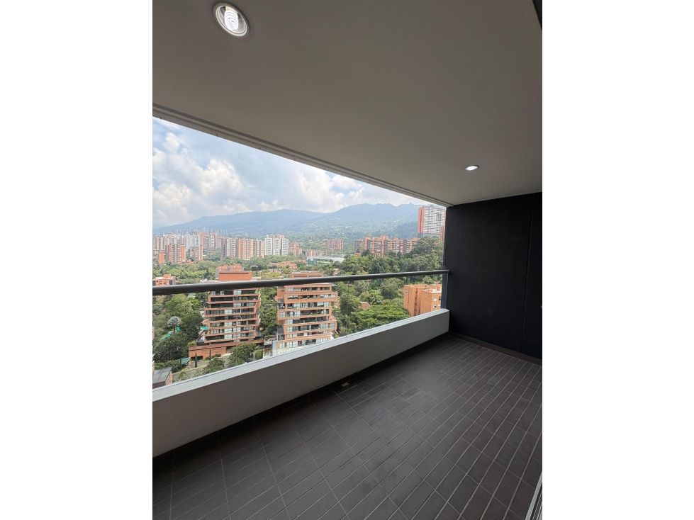 Apartamento en arriendo Antioquia Medellín Medellín 150 m2 Habitaciones 3 Baños 4 Garajes 2 Precio $7500000