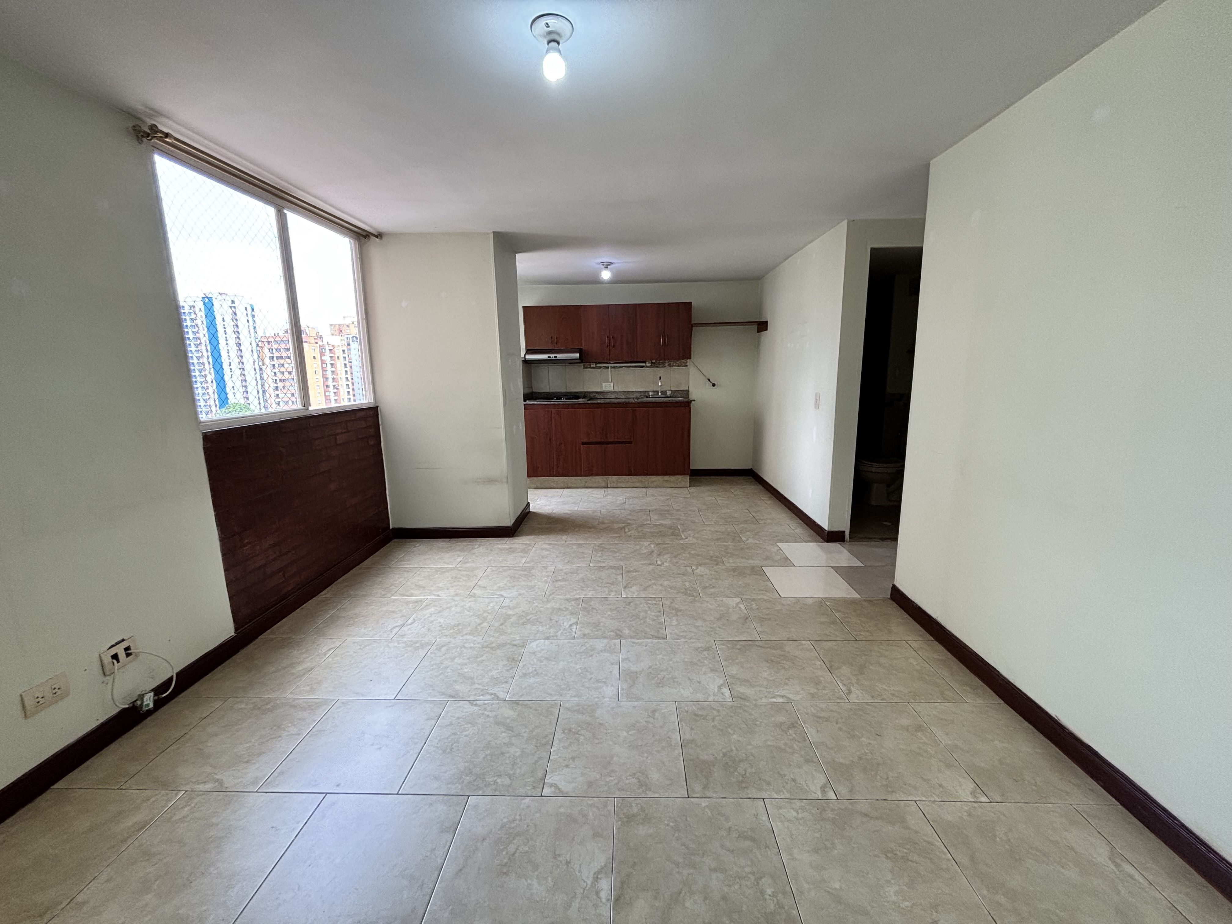 Apartamento en arriendo Antioquia Medellín Boston 65 m2 Habitaciones 3 Baños 2 Garajes 0 Precio $1950000