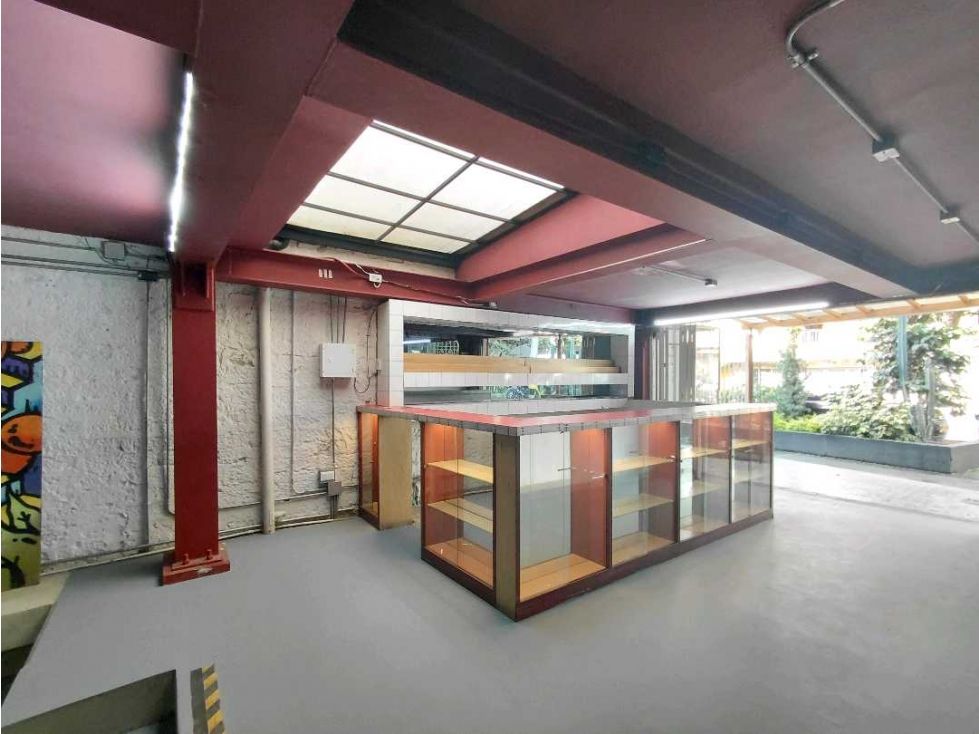 Local en arriendo Antioquia Envigado Jardines 150 m2 Habitaciones 0 Baños 2 Garajes 0 Precio $14000000