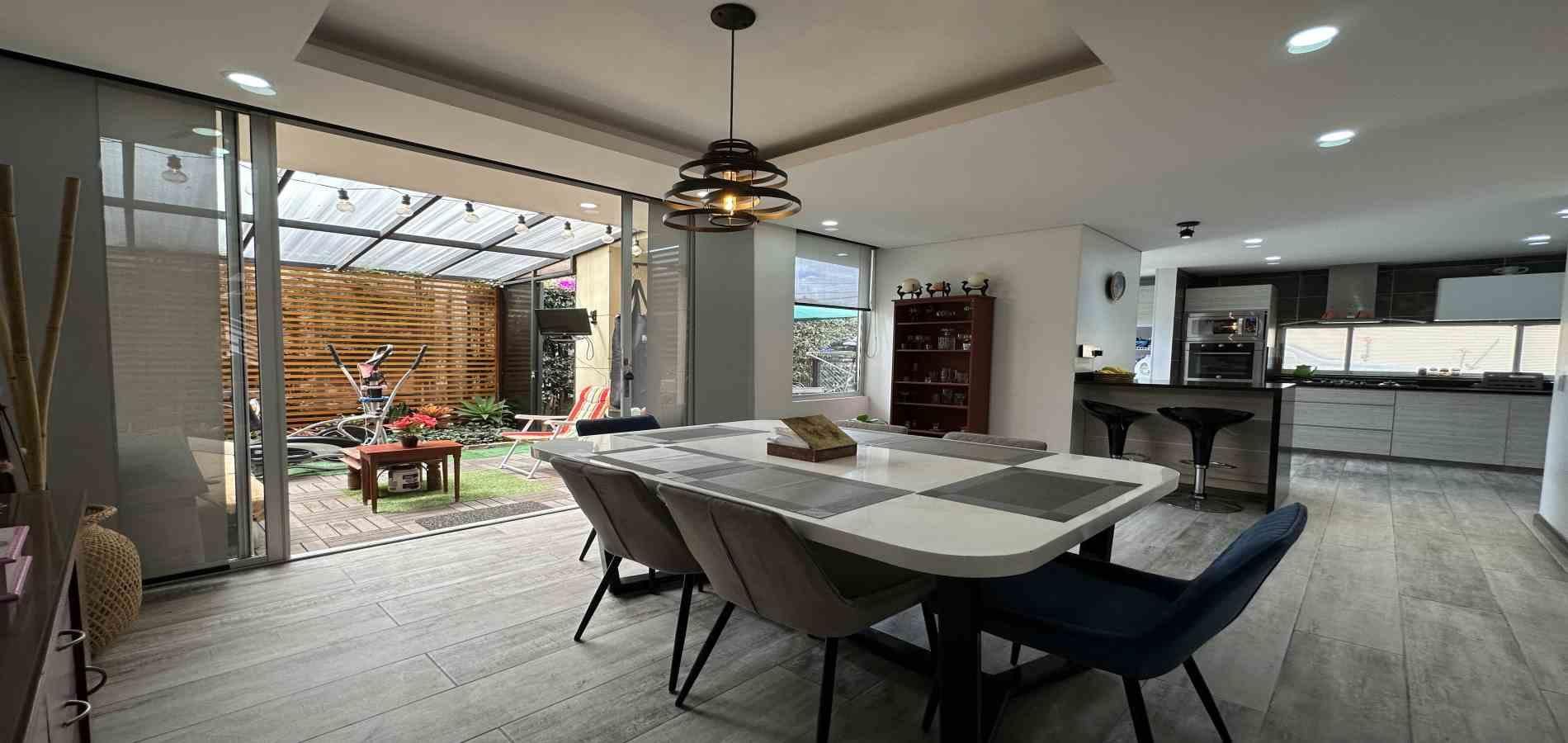 Casa en venta Cundinamarca Chía Chia 144 m2 Habitaciones 3 Baños 3 Garajes 1 Precio $660000000