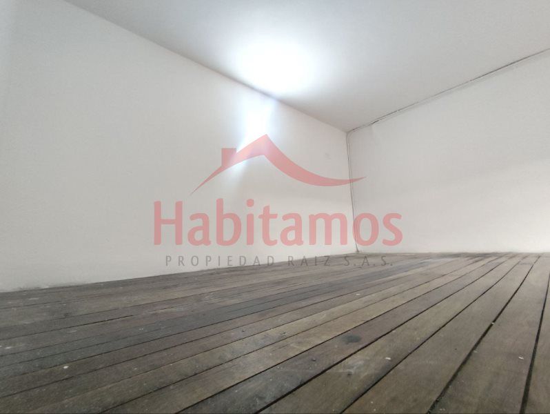 Casa en arriendo Antioquia Medellín Calasanz 120 m2 Habitaciones 3 Baños 2 Garajes 1 Precio $2400000