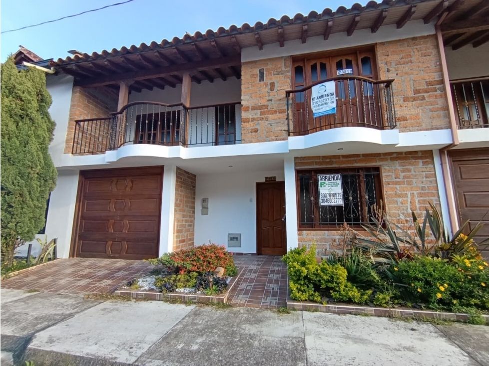 Casa en arriendo Antioquia Rionegro San Antonio 220 m2 Habitaciones 4 Baños 3 Garajes 2 Precio $3600000