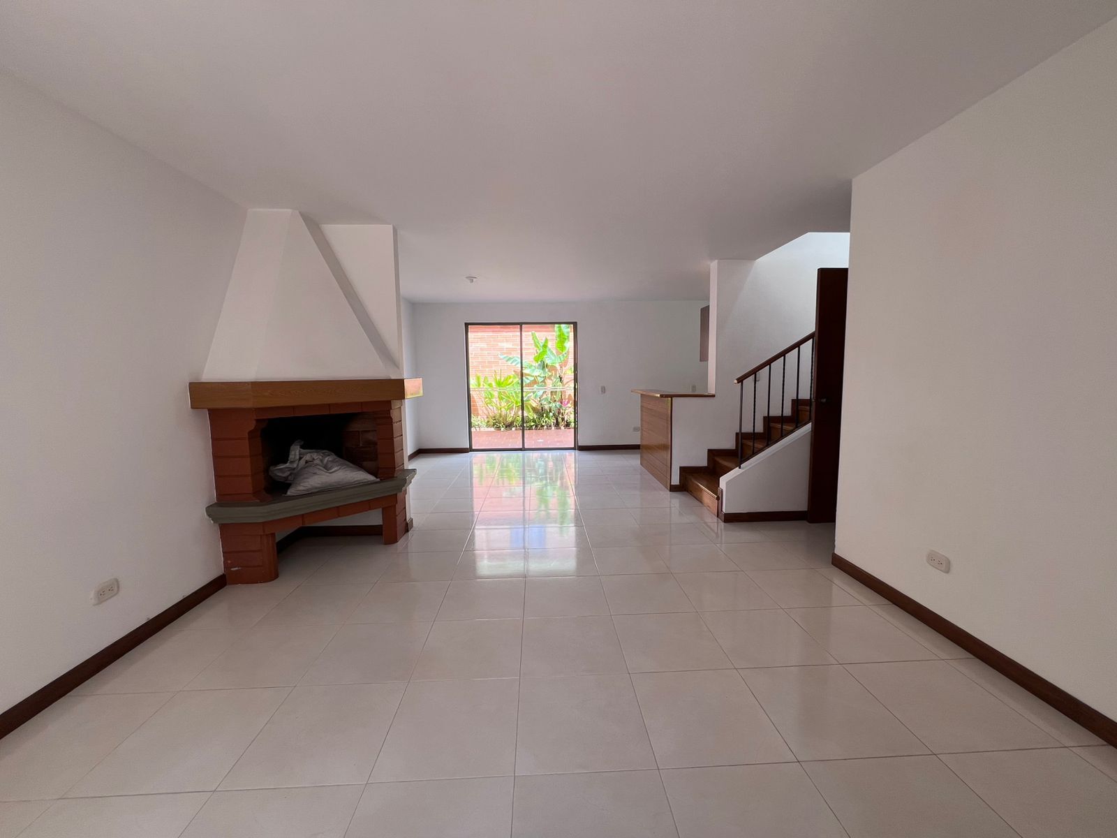 Casa en arriendo Antioquia Rionegro Cuatro Esquinas 150 m2 Habitaciones 3 Baños 3 Garajes 1 Precio $4800000