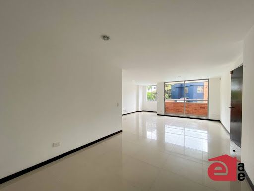 Apartamento en arriendo Antioquia Envigado La Inmaculada 115 m2 Habitaciones 3 Baños 2 Garajes 1 Precio $3550000