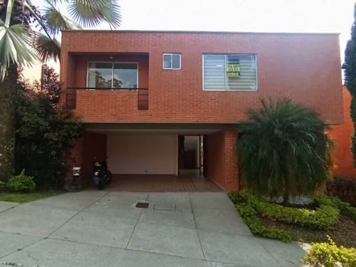 Casa en arriendo Antioquia Envigado Zúñiga 300 m2 Habitaciones 3 Baños 4 Garajes 2 Precio $12500000
