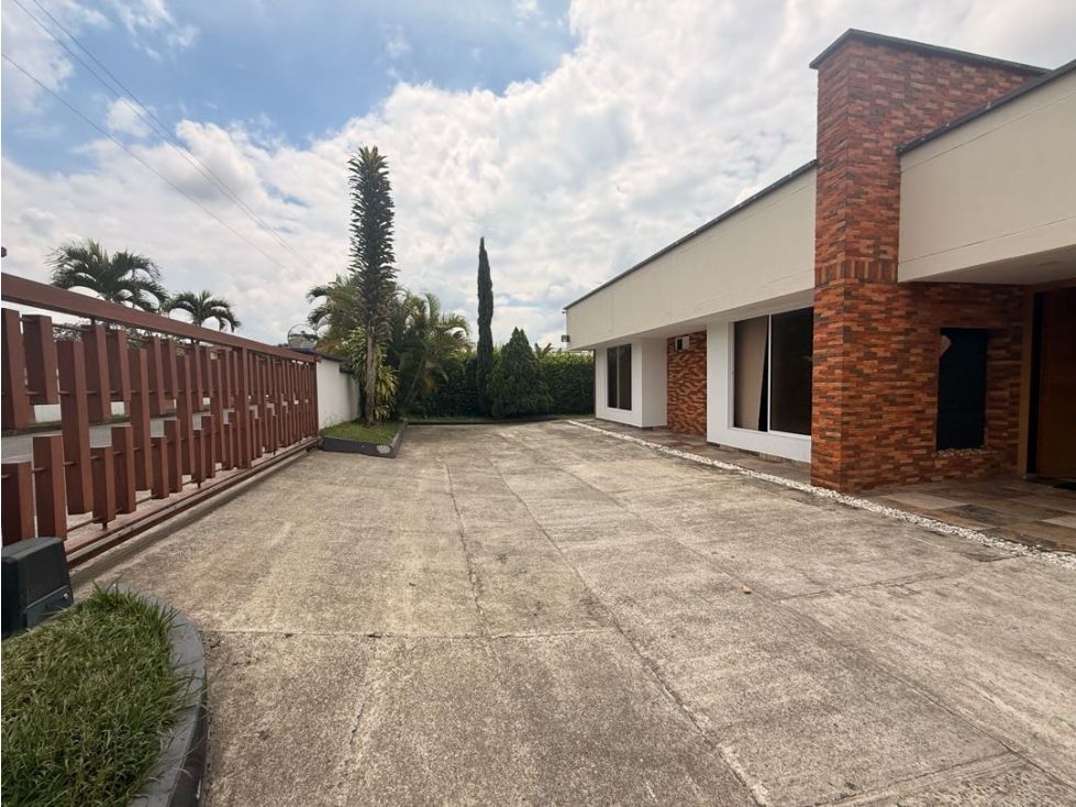 Casa Campestre en venta Risaralda Pereira Pereira 480 m2 Habitaciones 4 Baños 4 Garajes 6 Precio $2100000000