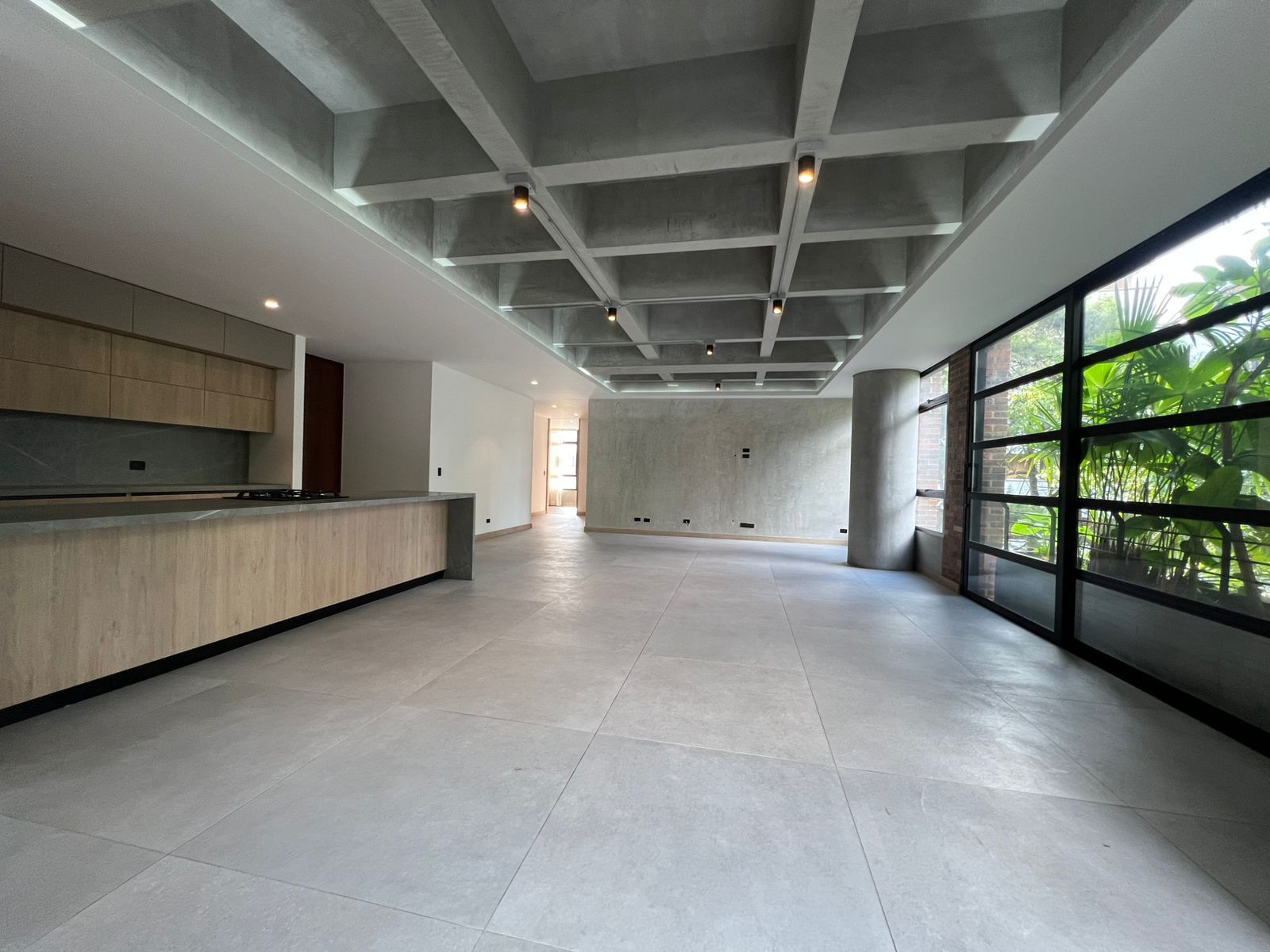 Apartamento en arriendo o venta Antioquia Medellín El Diamante 203 m2 Habitaciones 3 Baños 3 Garajes 2 Precio venta $1890000000 Precio arriendo $11650000