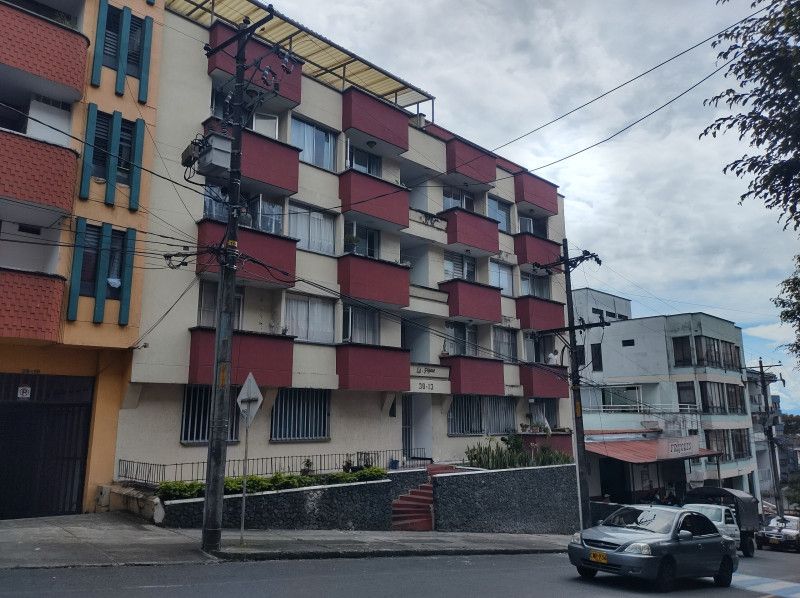 Inmuebles en Remate Apartamento en venta Risaralda Pereira Venecia 99 m2 Habitaciones 4 Baños 3 Garajes 1 Precio $353000000