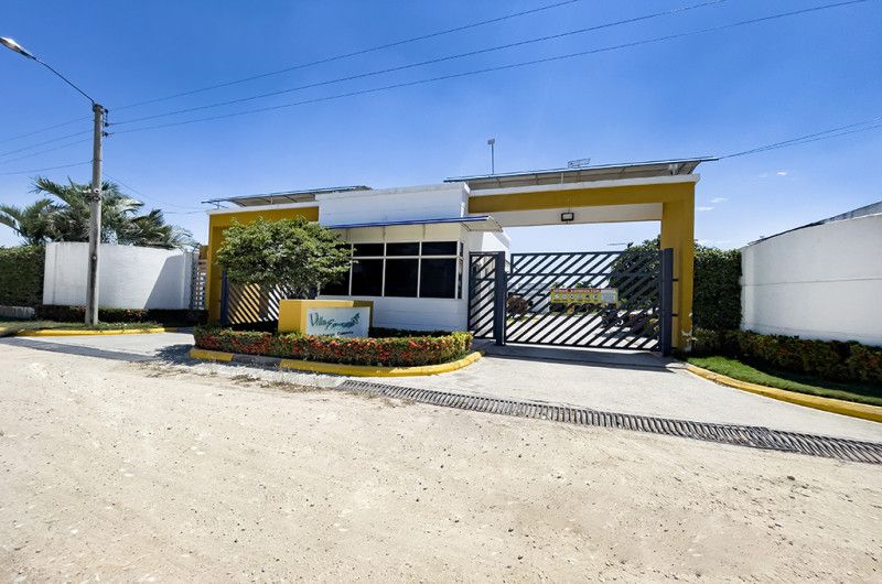 Inmuebles en Remate Casa en venta Tolima Flandes La Triana 200 m2 Habitaciones 3 Baños 4 Garajes 1 Precio $443000000