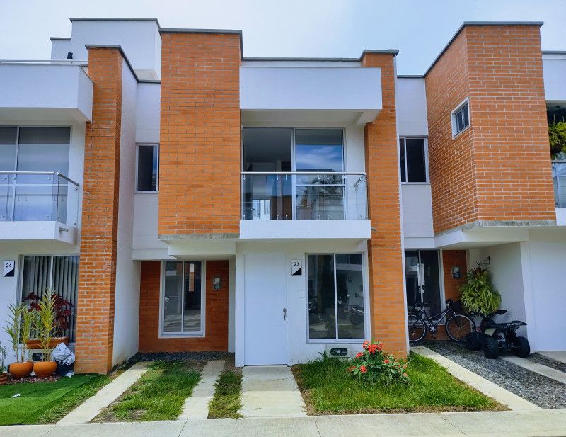 Inmuebles en Remate Casa en venta Risaralda Pereira Pereira 69 m2 Habitaciones 3 Baños 3 Garajes 1 Precio $420000000