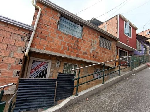 Apartamento en arriendo Cundinamarca Bogotá Cerro El Diamante 40 m2 Habitaciones 2 Baños 1 Garajes 0 Precio $800000