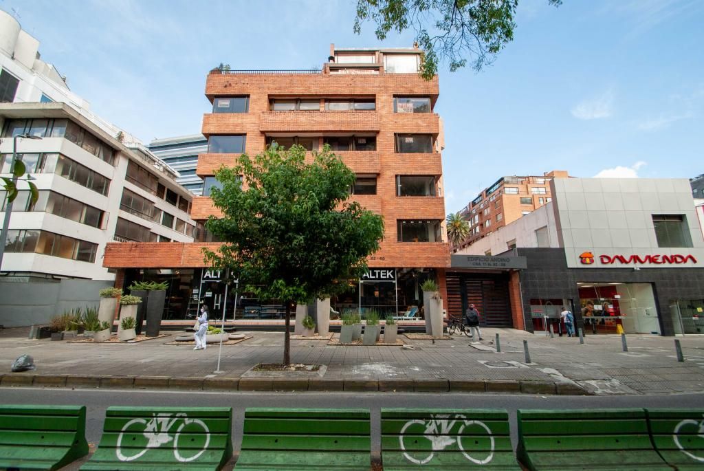 Oficina en arriendo Cundinamarca Bogotá El Retiro 92 m2 Habitaciones 0 Baños 2 Garajes 1 Precio $5600000