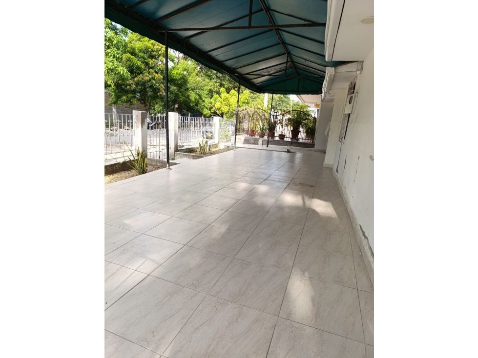 Consultorio en arriendo Bolívar Cartagena Santa Lucia 300 m2 Habitaciones 0 Baños 4 Garajes 0 Precio $8000000