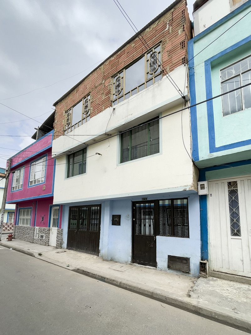 Casa en venta Cundinamarca Bogotá San Antonio 217 m2 Habitaciones 10 Baños 4 Garajes 0 Precio $294000000