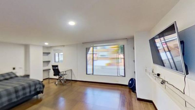 Inmuebles en Remate Apartamento en venta Cundinamarca Bogotá Santa Barbara Central 193 m2 Habitaciones 4 Baños 5 Garajes 2 Precio $1200000000