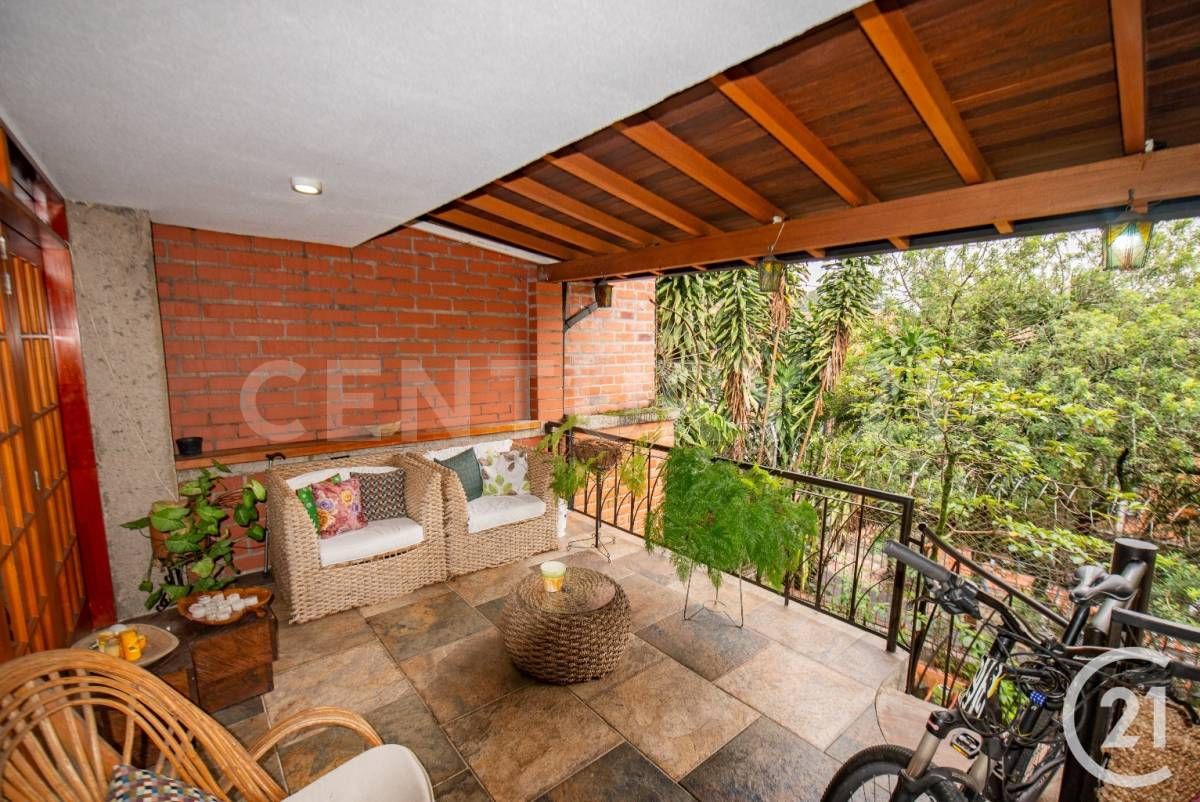 Casa en venta Antioquia Envigado San José 230 m2 Habitaciones 3 Baños 4 Garajes 0 Precio $1240000000