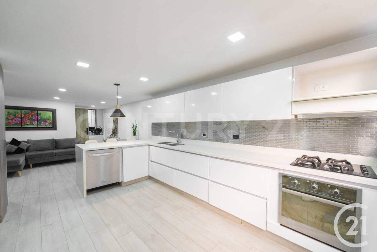 Casa en venta Antioquia Medellín Los Balsos No1 350 m2 Habitaciones 4 Baños 4 Garajes 2 Precio $1600000000