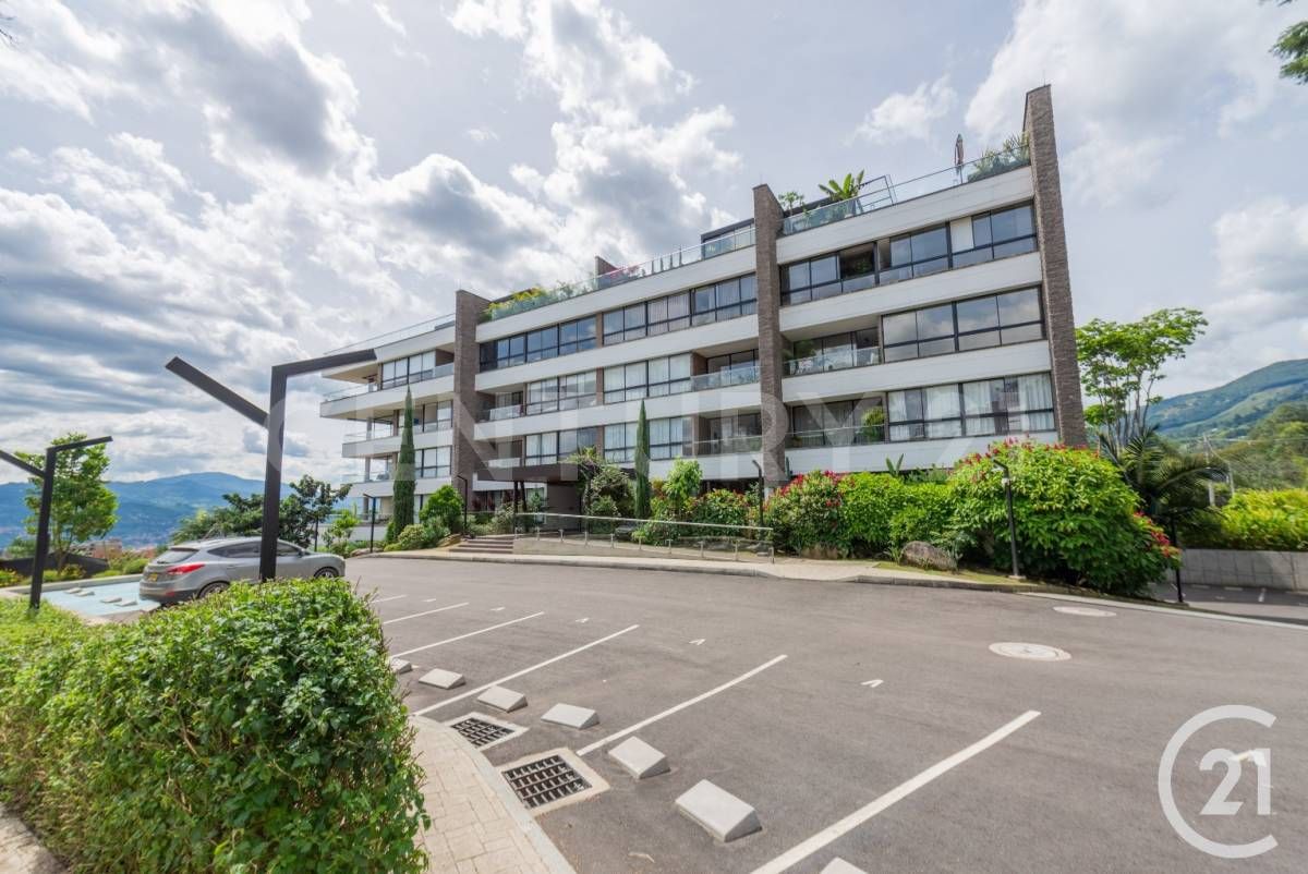 Apartamento en venta Antioquia Envigado La Mesa 119 m2 Habitaciones 3 Baños 3 Garajes 2 Precio $1300000000