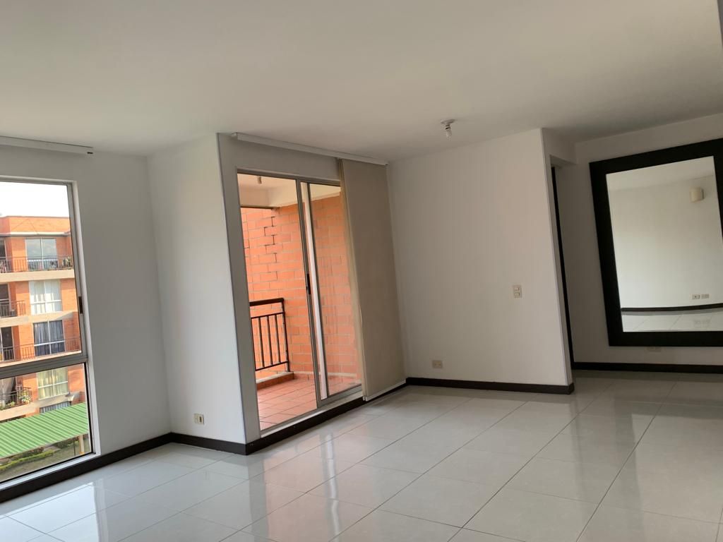 Apartamento en venta Valle Del Cauca Cali Lili 82 m2 Habitaciones 3 Baños 2 Garajes 1 Precio $310000000
