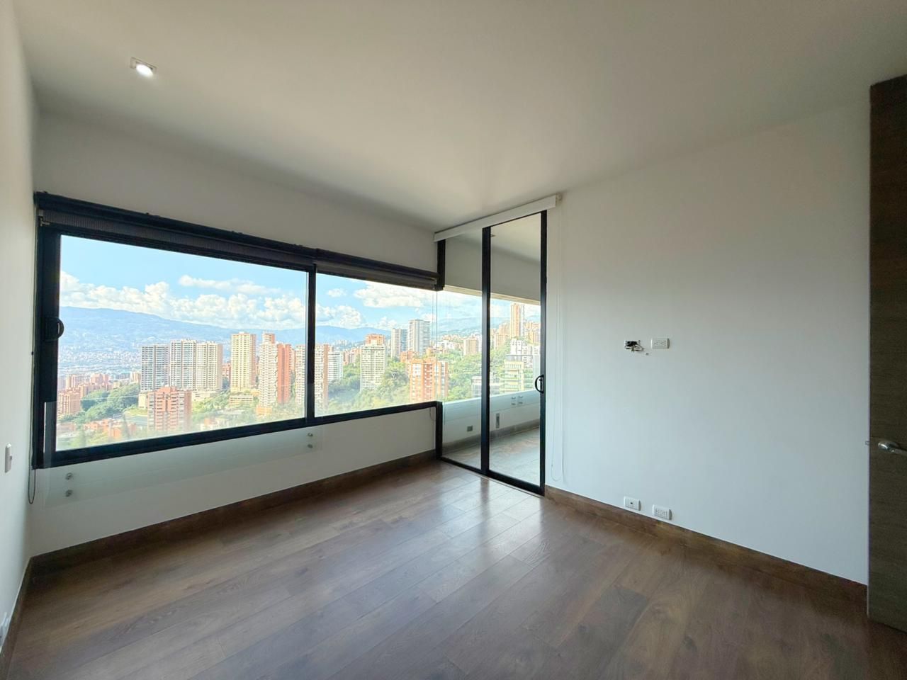 Apartamento en venta Antioquia Medellín San Lucas 111 m2 Habitaciones 2 Baños 2 Garajes 2 Precio $1200000000