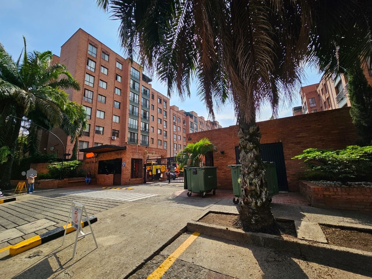 Apartamento en venta Valle Del Cauca Cali El Ingenio 100 m2 Habitaciones 4 Baños 3 Garajes 1 Precio $350000000