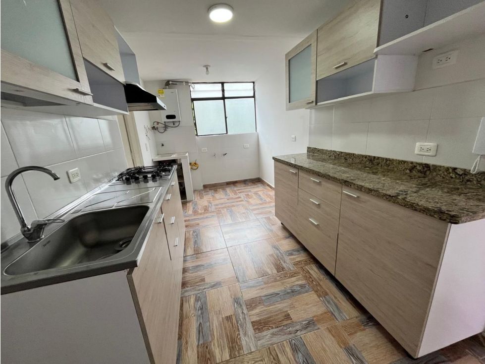 Bodega en venta Antioquia Medellín El Castillo 135 m2 Habitaciones 0 Baños 3 Garajes 2 Precio $750000000