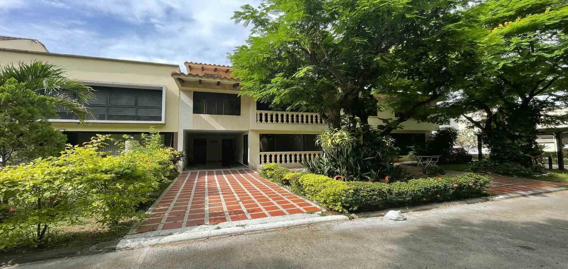 Casa en venta Valle Del Cauca Cali Bosques Del Limonar 187 m2 Habitaciones 4 Baños 4 Garajes 2 Precio $750000000