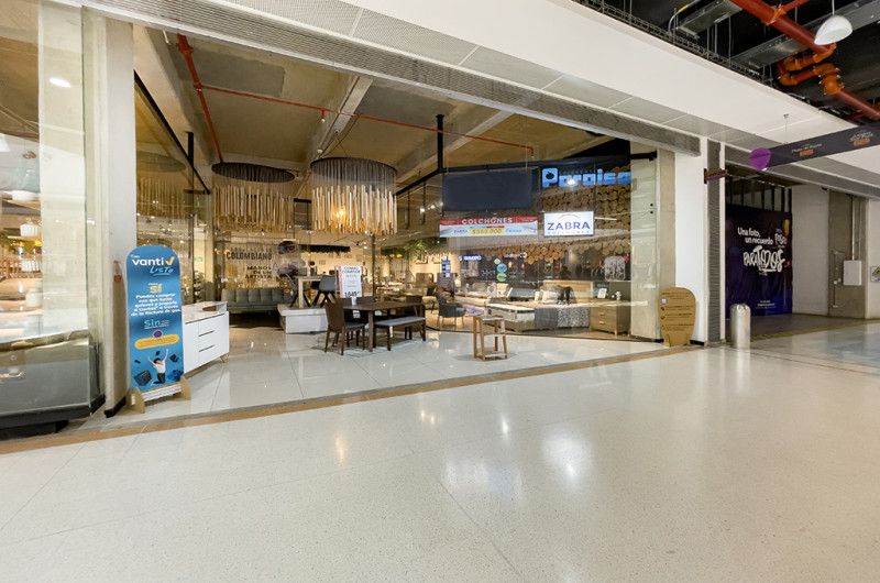 Inmuebles en Remate Local en venta Cundinamarca Bogotá Guadalupe 169 m2 Habitaciones 0 Baños 1 Garajes 0 Precio $1830000000