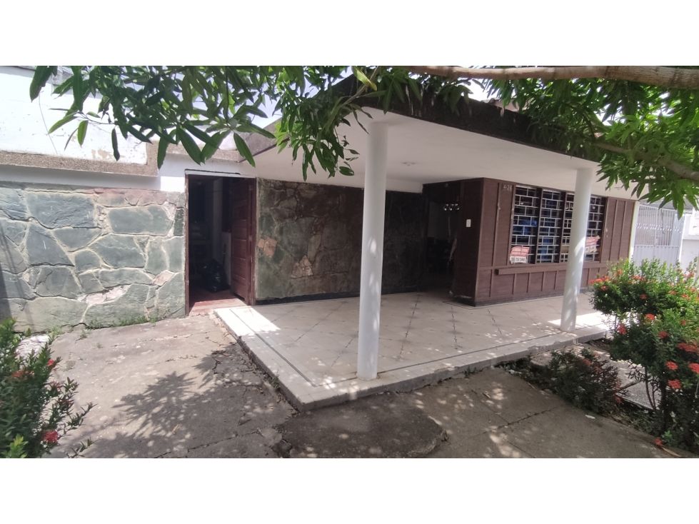 Casa en venta Córdoba Montería Los Laureles 280 m2 Habitaciones 4 Baños 1 Garajes 2 Precio $680000000