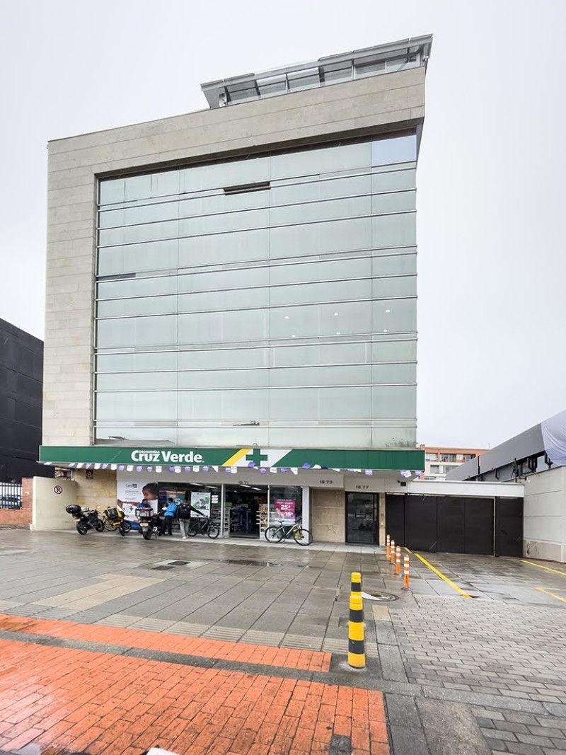 Inmuebles en Remate Oficina en venta Cundinamarca Bogotá San Patricio 116 m2 Habitaciones 0 Baños 1 Garajes 2 Precio $993000000