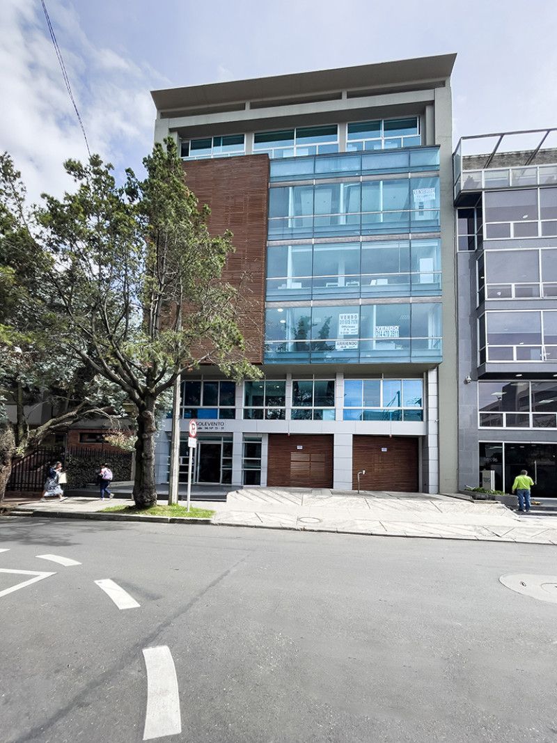 Inmuebles en Remate Oficina en venta Cundinamarca Bogotá Chico Norte Et Ii 98 m2 Habitaciones 0 Baños 1 Garajes 1 Precio $695000000