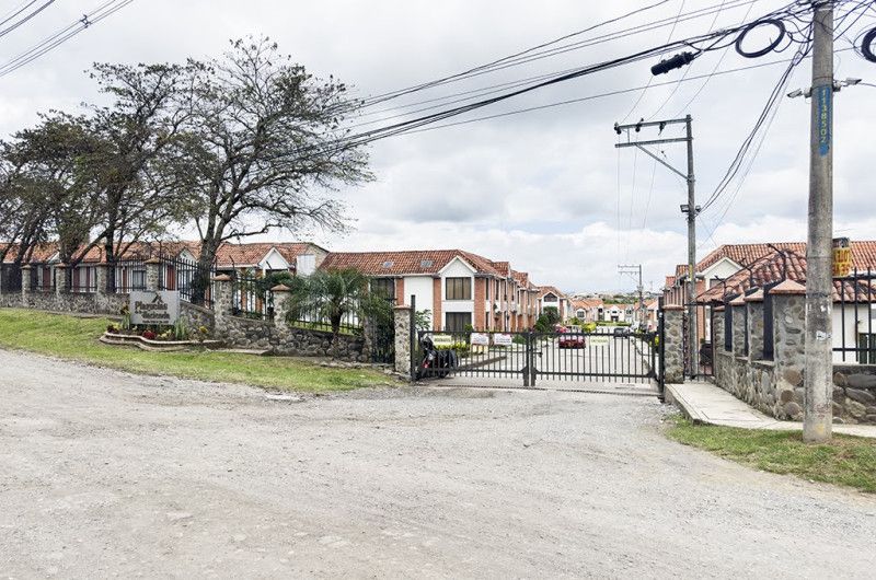 Inmuebles en Remate Casa en venta Cauca Popayán Olivares Del Norte 144 m2 Habitaciones 5 Baños 3 Garajes 1 Precio $451000000