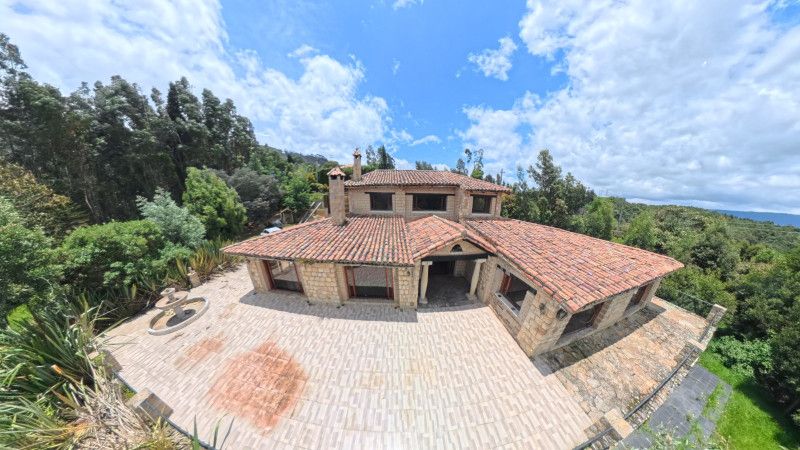 Inmuebles en Remate Casa en venta Cundinamarca Cajicá Cajica 408 m2 Habitaciones 7 Baños 7 Garajes 6 Precio $1594000000