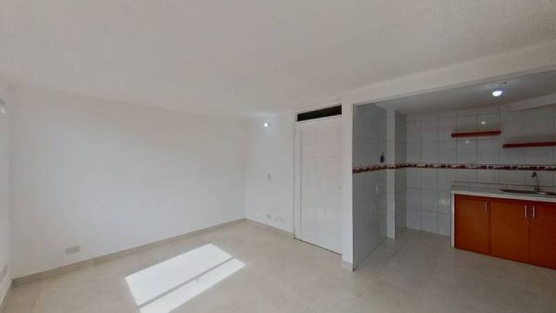 Inmuebles en Remate Apartamento en venta Cundinamarca Soacha Cr La Oportunidad Et I 50 m2 Habitaciones 3 Baños 1 Garajes 0 Precio $145000000