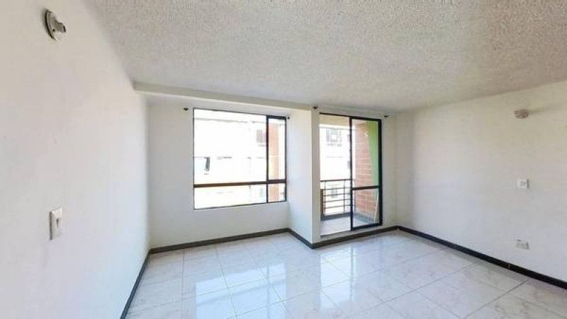 Apartamento en venta Cundinamarca Soacha Cr Roble 65 m2 Habitaciones 3 Baños 2 Garajes 0 Precio $185000000