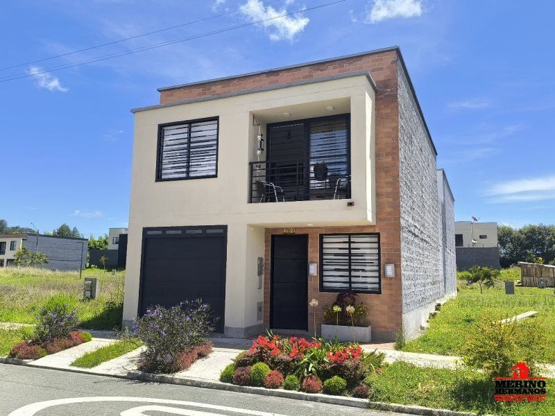 Casa en venta Antioquia El Carmen De Viboral El Centro 137 m2 Habitaciones 3 Baños 3 Garajes 1 Precio $567000000