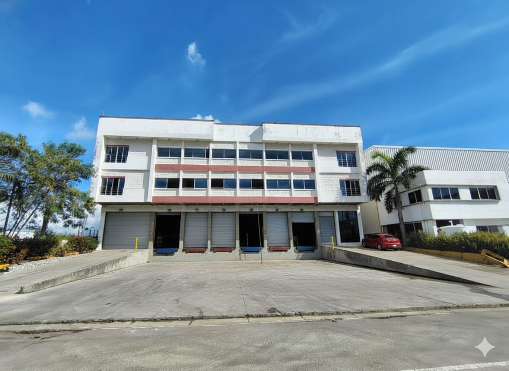 Bodega en arriendo Bolívar Cartagena Cartagena 2276 m2 Habitaciones 0 Baños 10 Garajes 6 Precio $70523000