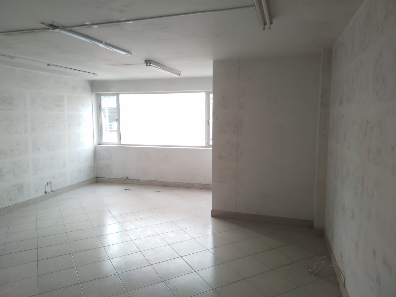 Consultorio en arriendo Antioquia Envigado Zona Centro 37 m2 Habitaciones 0 Baños 1 Garajes 0 Precio $1800000