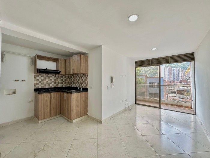 Casa en venta Antioquia Itagüí Centro 55 m2 Habitaciones 2 Baños 2 Garajes 0 Precio $270000000