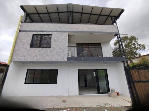 Local en arriendo Antioquia Guarne Guarne 750 m2 Habitaciones 0 Baños 6 Garajes 5 Precio $17000000