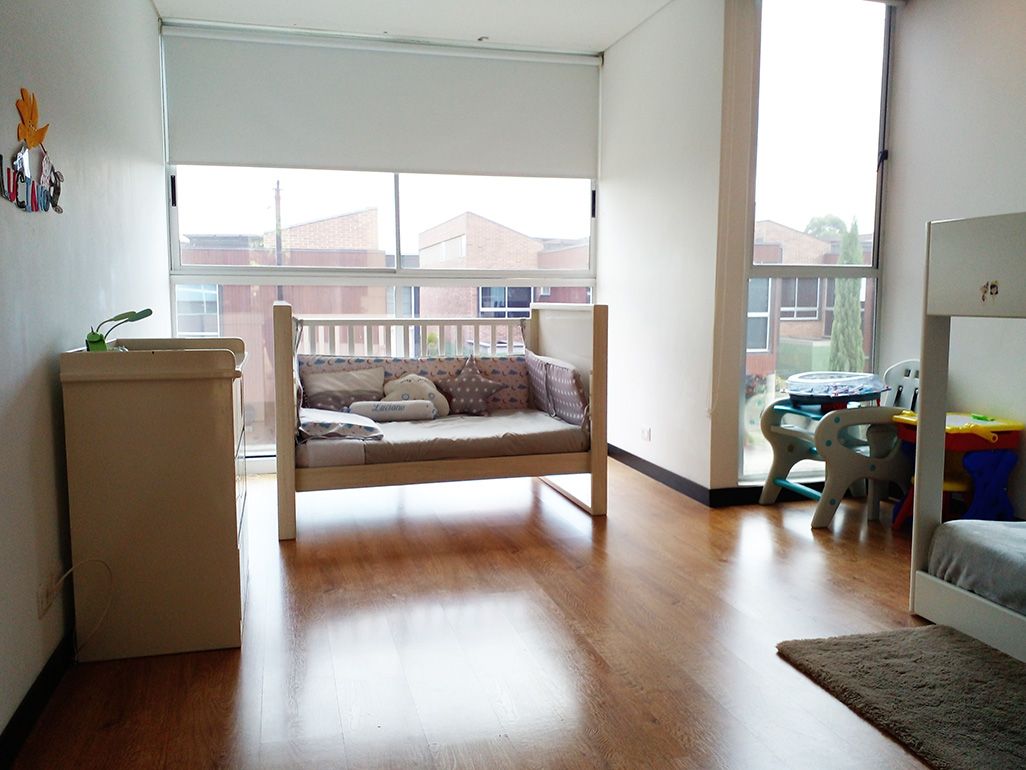 Casa en arriendo Antioquia Medellín Villanueva 300 m2 Habitaciones 3 Baños 4 Garajes 4 Precio $15400000