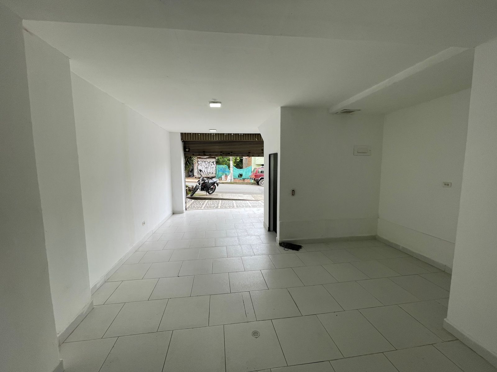Local en arriendo Antioquia Medellín Boston 55 m2 Habitaciones 0 Baños 1 Garajes 0 Precio $2300000